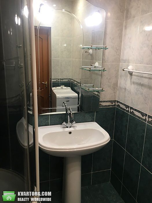 Rent out 2-room apartment. Киев,  Героев Сталинграда — photo 10