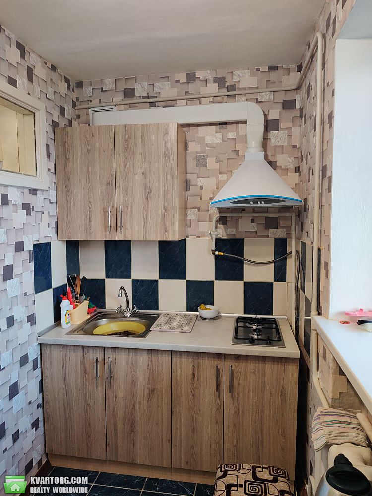 Rent out 1-room apartment. Киев, харченко — photo 1