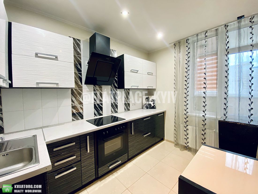 Sell 1-room apartment. Киев, Урловская — photo 1