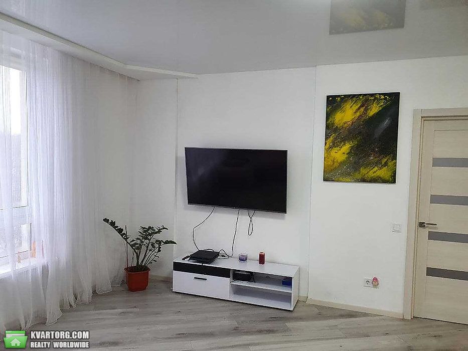 Rent out 3-room apartment. Львов, ДжЛенона — photo 2