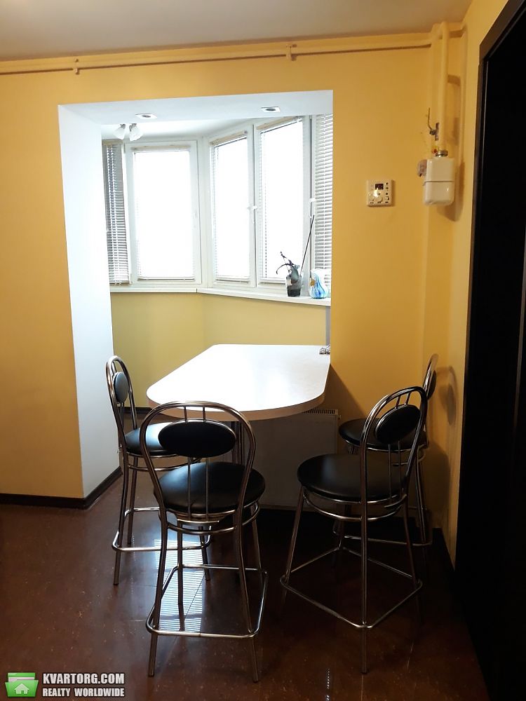 Sell 1-room apartment. Киевская обл., Тепличная — photo 3