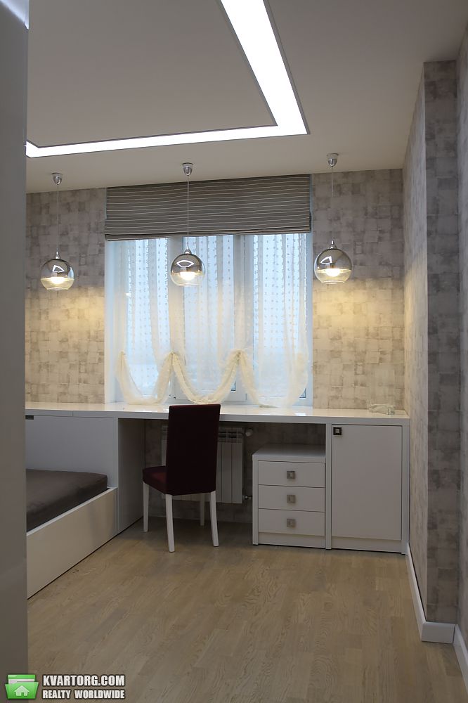 Sell 2-room apartment. Киев,  Урловская — photo 4