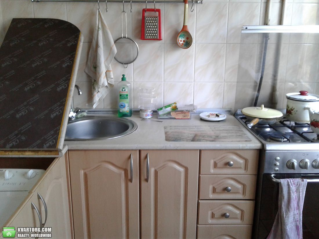 Rent out 3-room apartment. Киев,  Волкова — photo 7