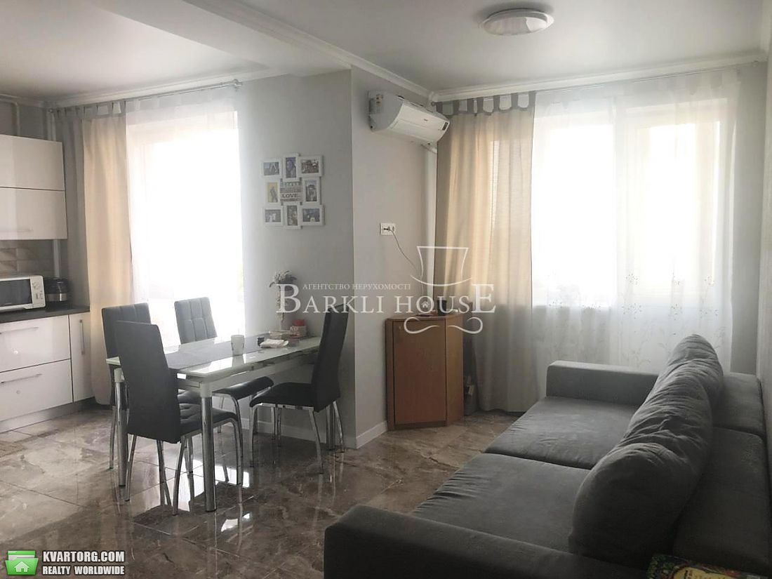 Rent out 3-room apartment. Киевская обл., Крюковщина — photo 1