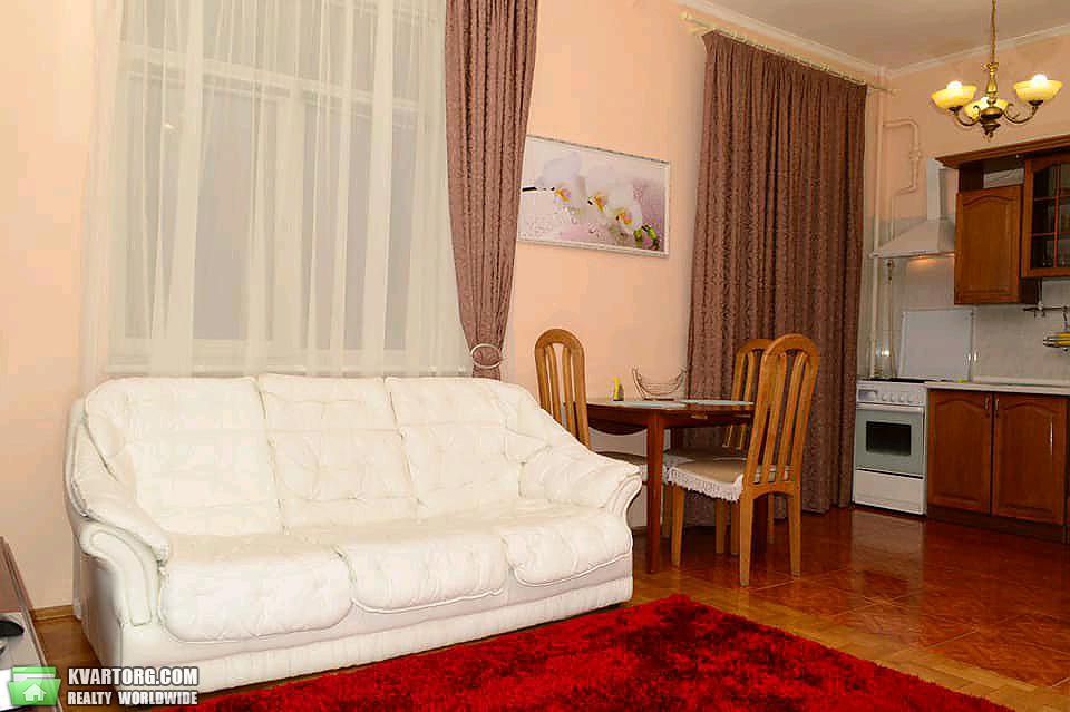 Rent out 2-room apartment. Киев,  Институтская — photo 8