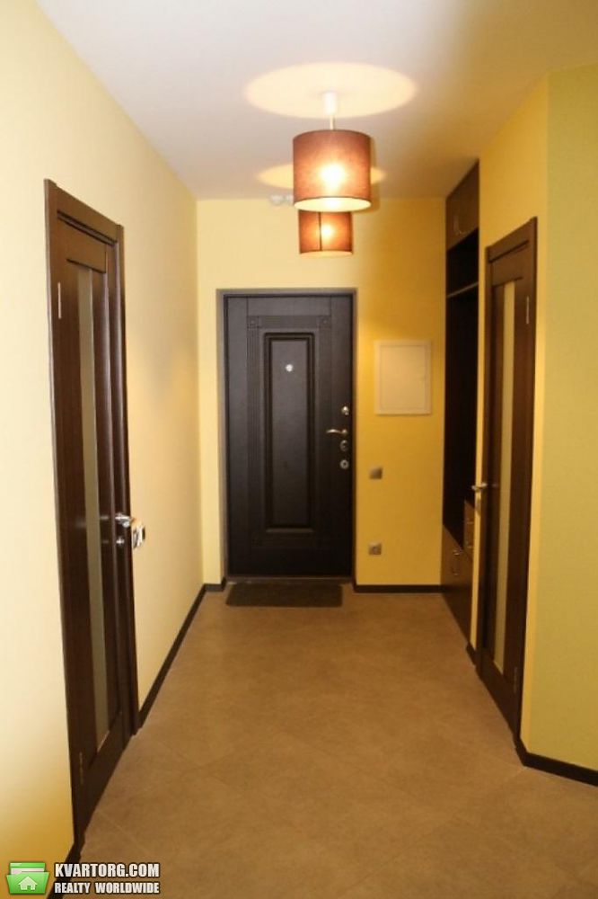 Rent out 3-room apartment. Киев, Сикорского — photo 8