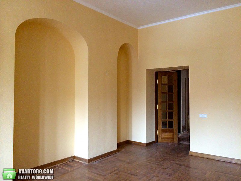 Rent out office. Киев, Инженерный переулок — photo 1