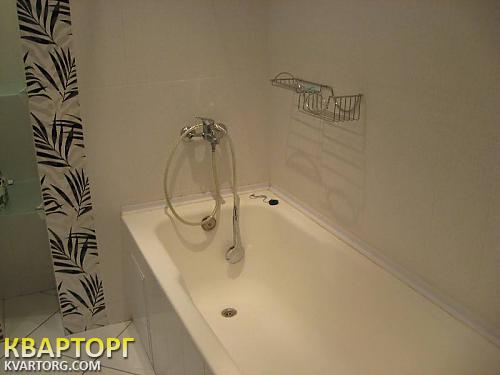 Rent out 3-room apartment. Киев,  Героев Обороны — photo 5