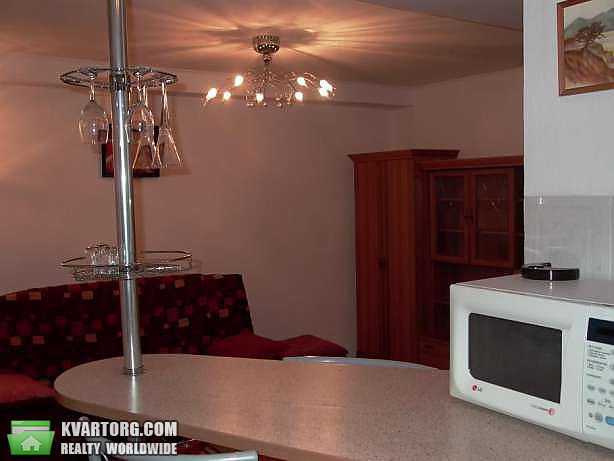 Rent out 1-room apartment. Киев,  Богдана Хмельницкого — photo 3