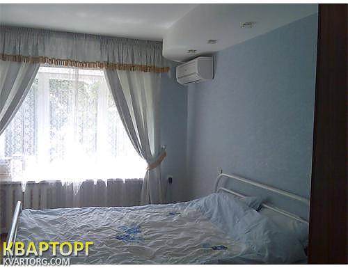 Rent out 2-room apartment. Киев,  Копыловская — photo 1