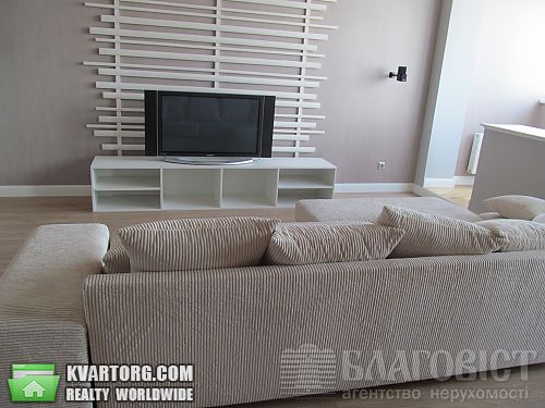 Sell 2-room apartment. Киев, Щорса — photo 2