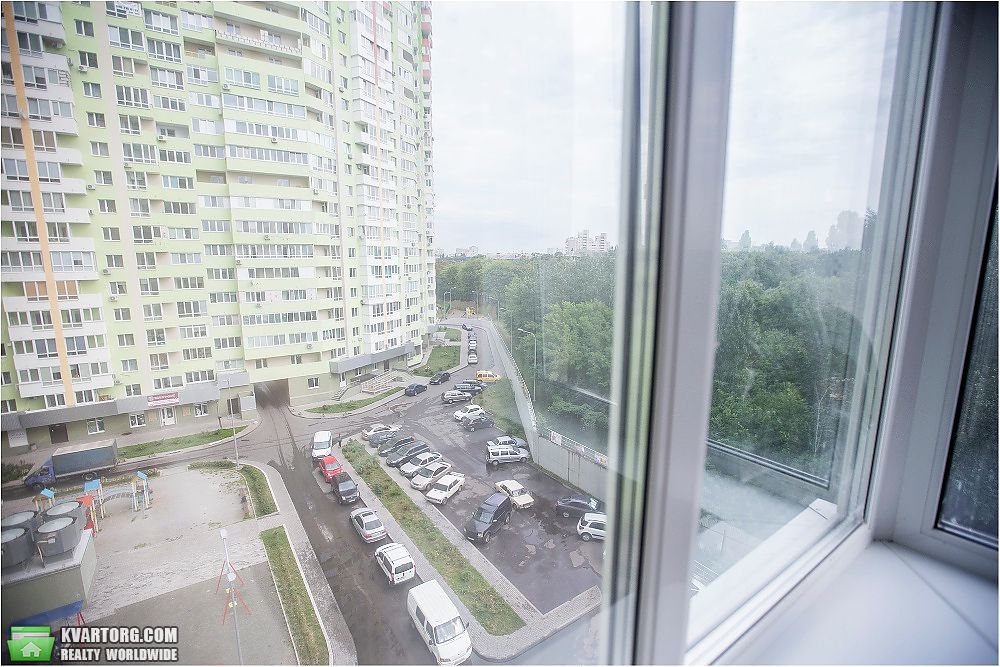 Rent out 1-room apartment. Киев, Донца — photo 7