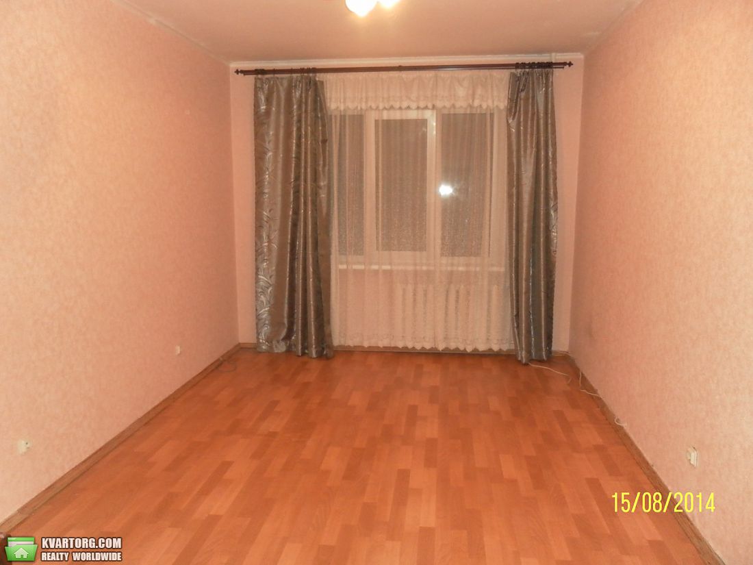 Rent out 1-room apartment. Киев,  Урловская — photo 1