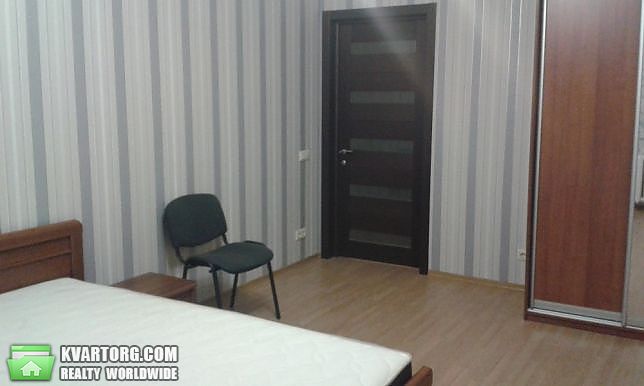 Rent out 3-room apartment. Киев, Стешенко — photo 2