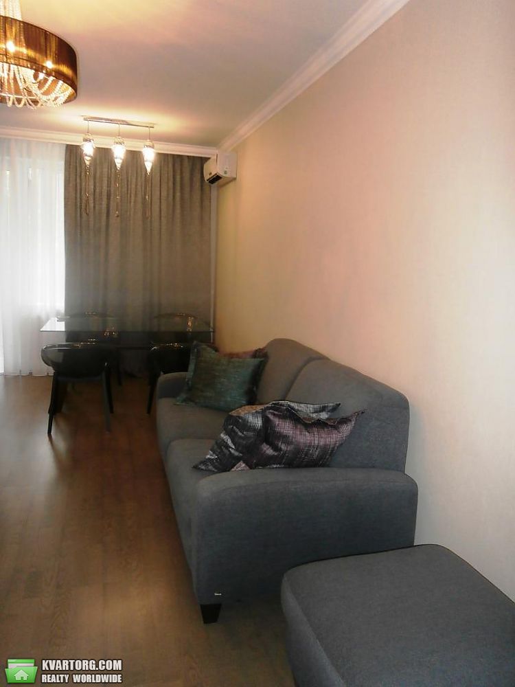 Rent out 3-room apartment. Киев,  Барбюса — photo 8