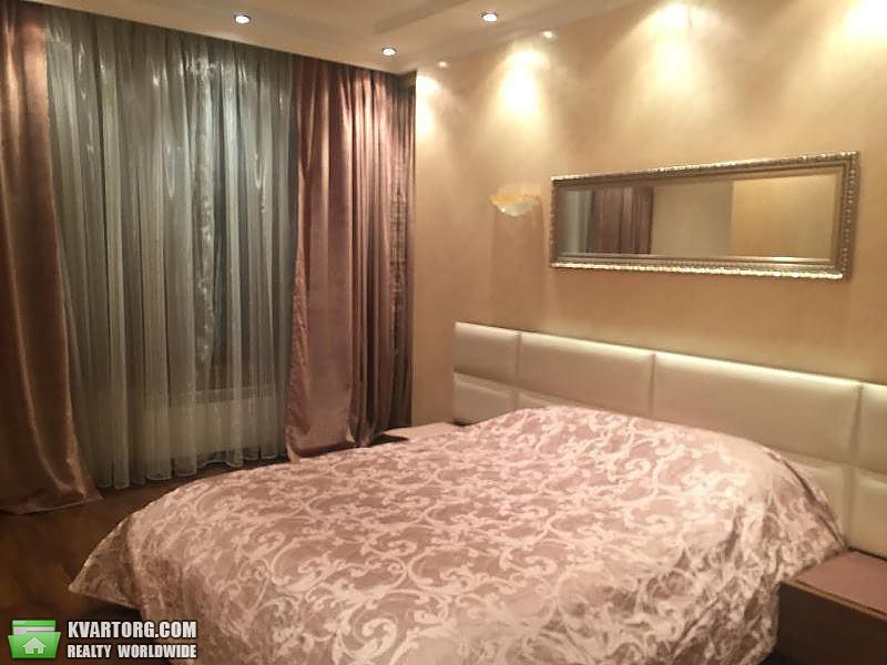 Rent out 3-room apartment. Киев,  Жилянская — photo 5