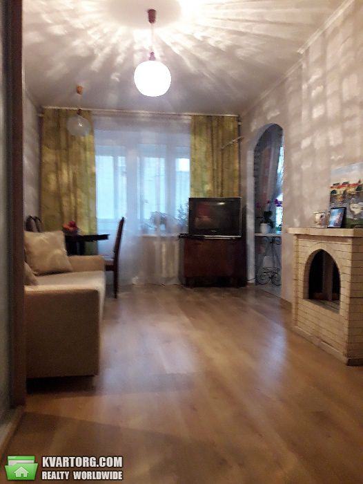 Sell 2-room apartment. Киев,  Набережно-Крещатикская — photo 3