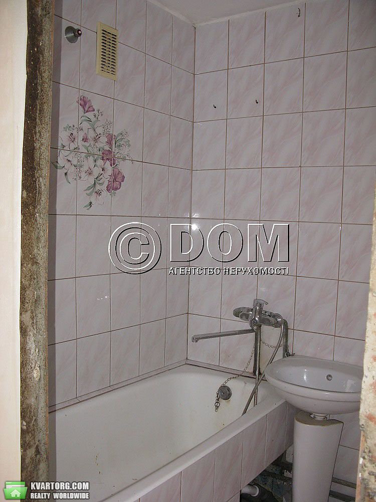 Sell 2-room apartment. Киев,  Зодчих — photo 9