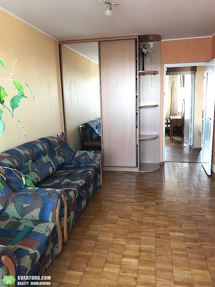 Sell 3-room apartment. Киев,  Оболонская пл — photo 2