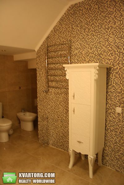 Rent out house. Киев, Франко — photo 8