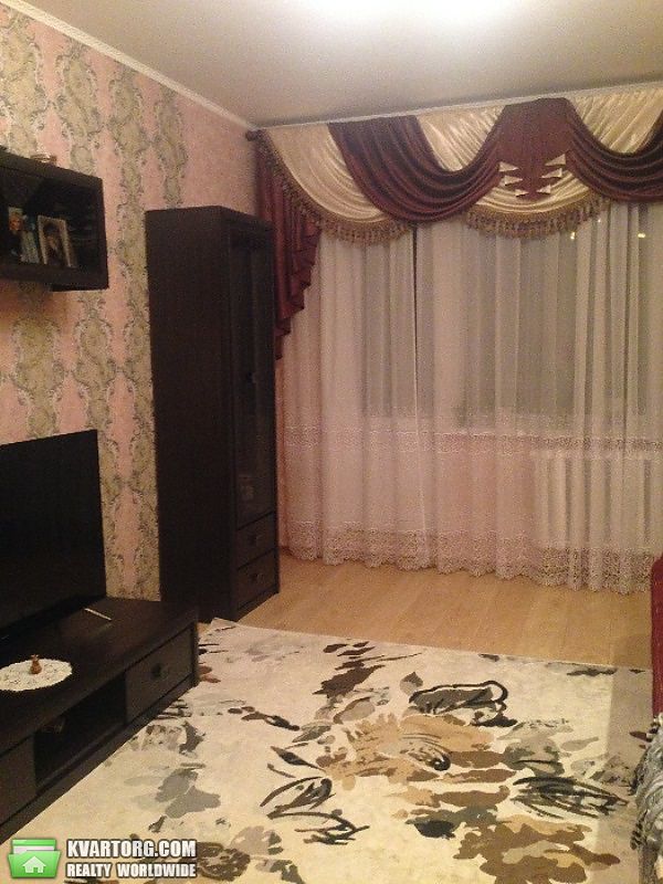 Sell 2-room apartment. Киев,  Ужвий — photo 1
