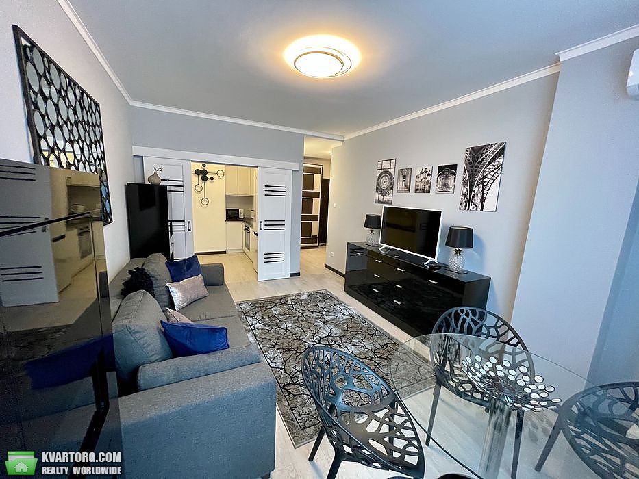 Rent out 2-room apartment. Киев, Сверстюка — photo 2