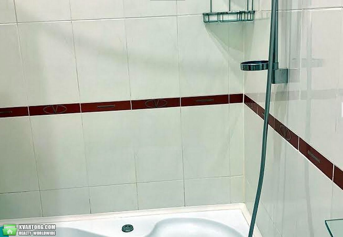 Rent out 2-room apartment. Киев,  Саксаганского — photo 1