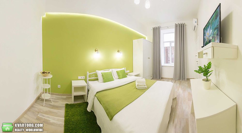 Rent out 2-room apartment. Киев,  Бассейная — photo 2