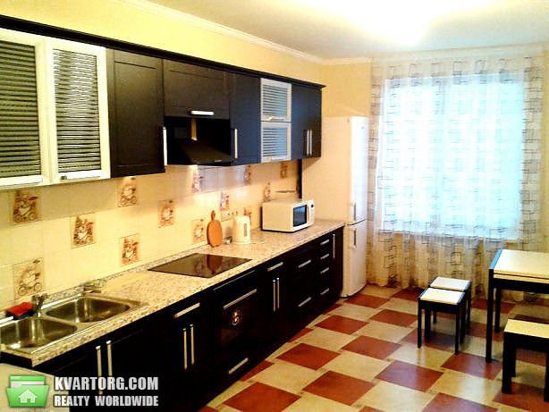 Rent out 3-room apartment. Киев, пл.Валерия Лобоновского — photo 4