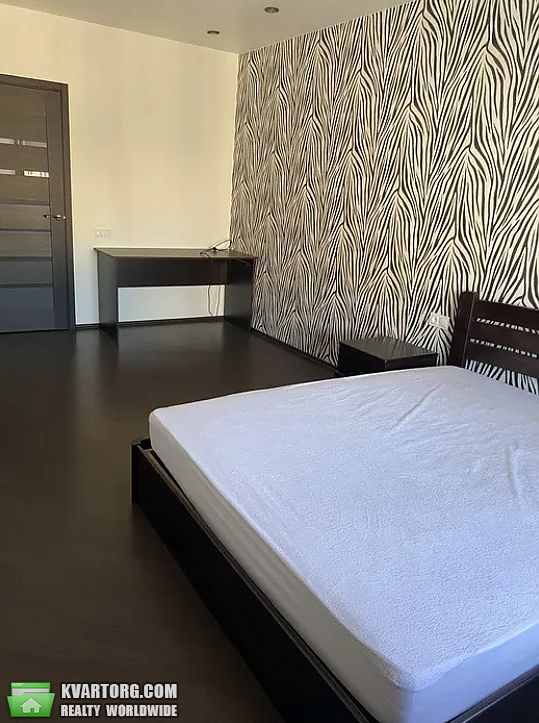 Rent out 1-room apartment. Киев,  Ломоносова — photo 2