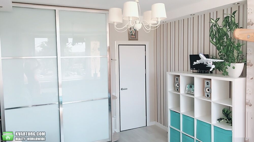 Sell 3-room apartment. Киев,  Урловская — photo 7