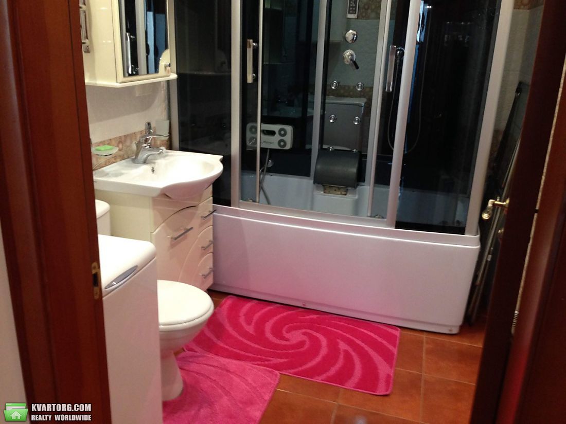 Rent out 2-room apartment. Киев,  Гетьмана — photo 2