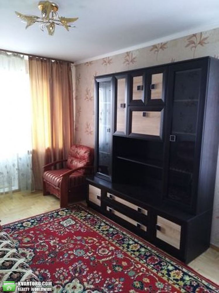 Rent out 2-room apartment. Киев, Остапа Вишни — photo 4