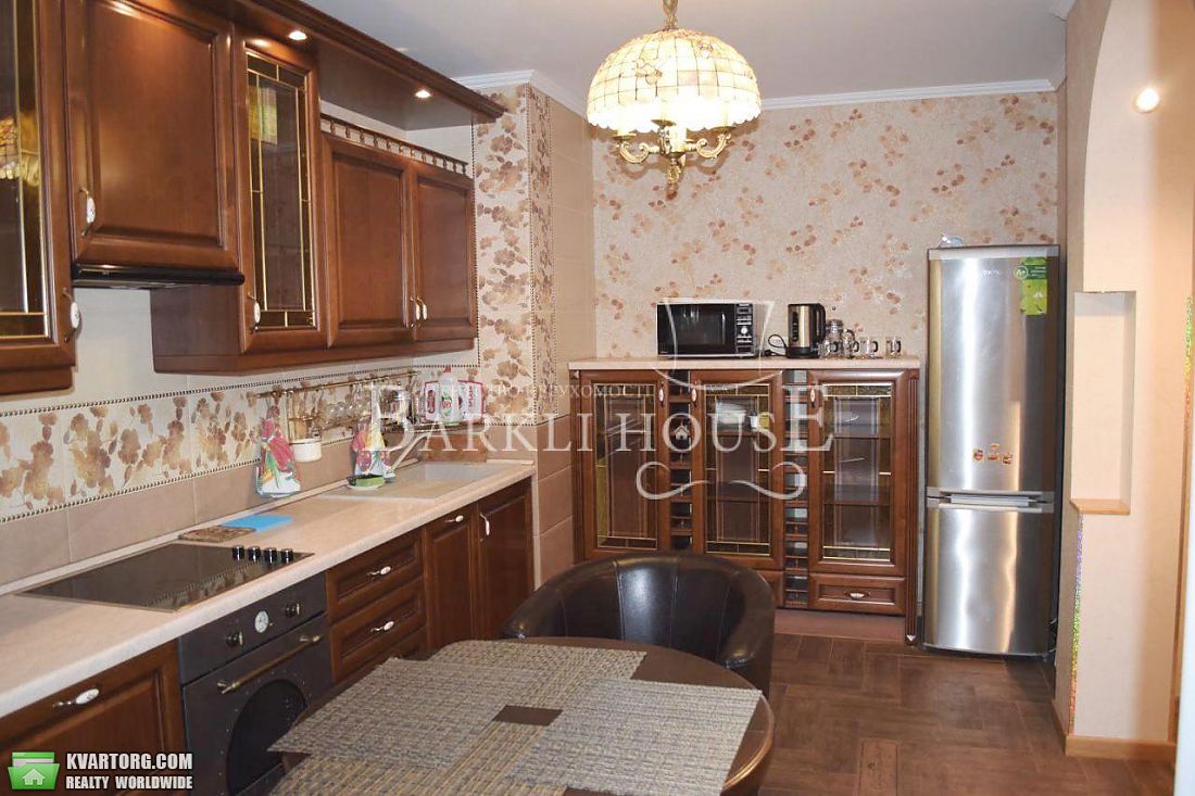 Rent out 3-room apartment. Киев,  Никольско-Слободская — photo 3