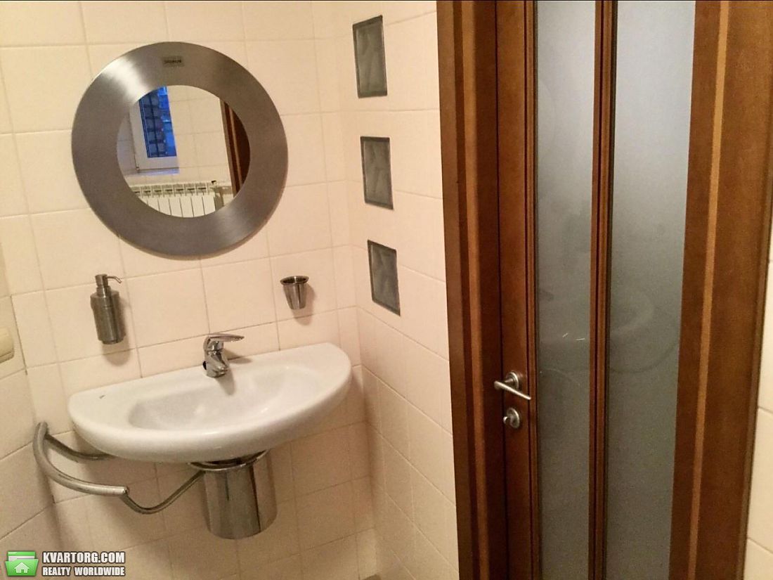 Rent out 2-room apartment. Киев,  Саксаганского — photo 6