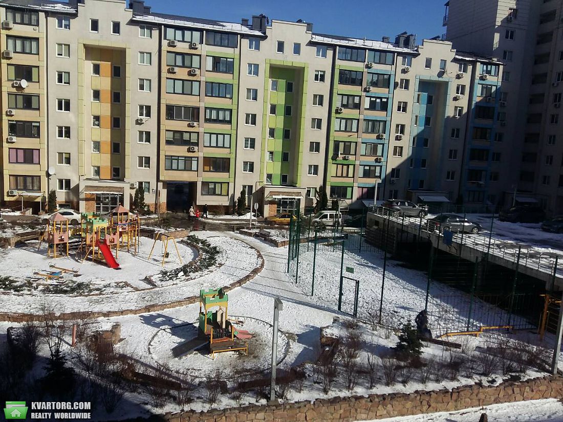 Rent out 1-room apartment. Киев, ул. Святошинская — photo 9