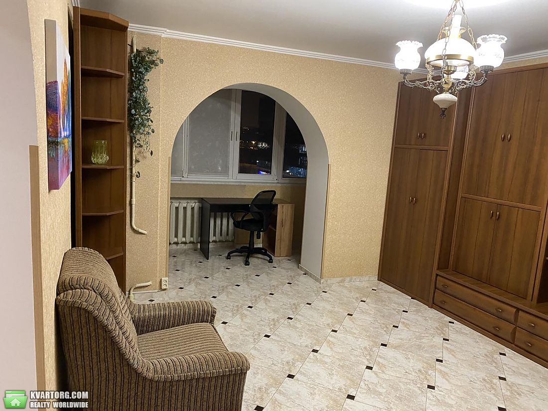 Rent out 1-room apartment. Киев, Тычины — photo 5