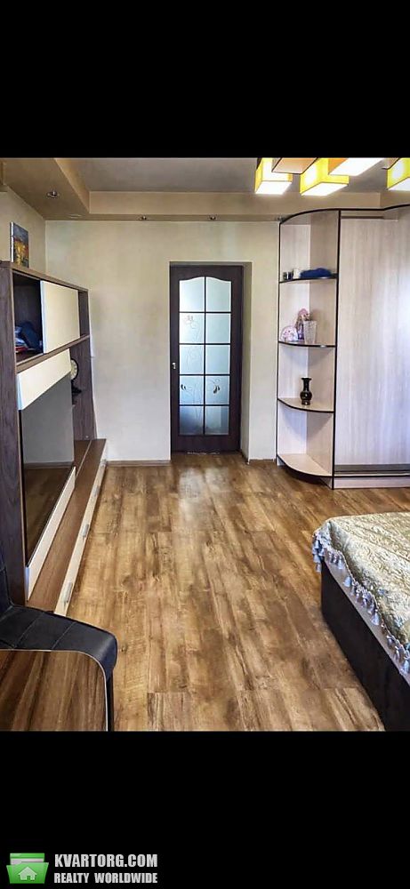 Rent out 2-room apartment. Киев,  Энтузиастов — photo 5