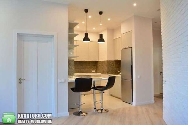 Rent out 2-room apartment. Киев, Анри Барбюса ул. — photo 3