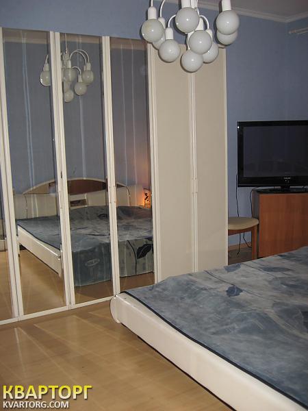 Rent out 3-room apartment. Киев,  Гайдара — photo 1