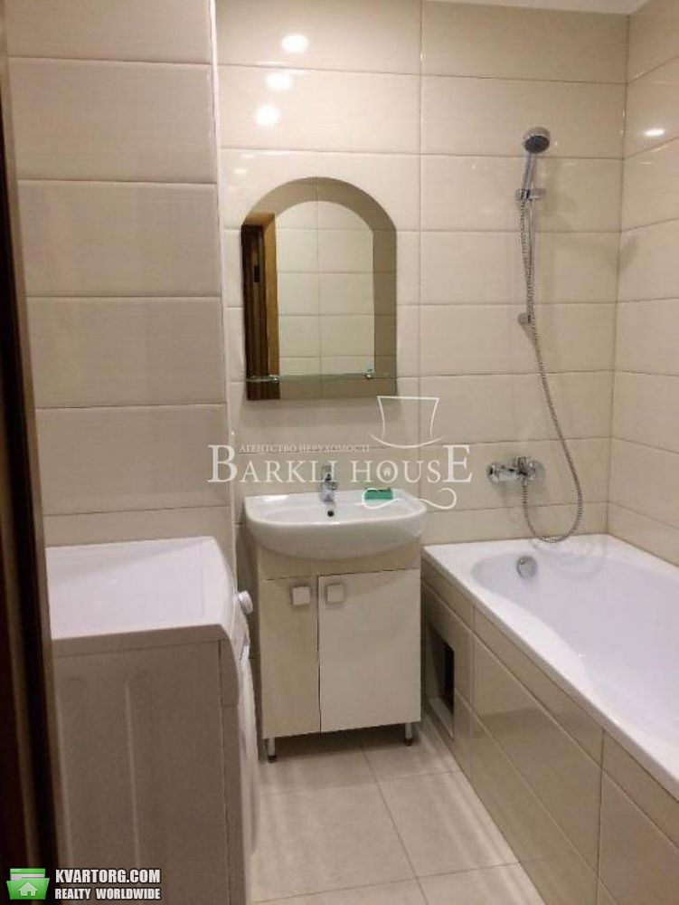 Rent out 3-room apartment. Киев,  Гончара — photo 9