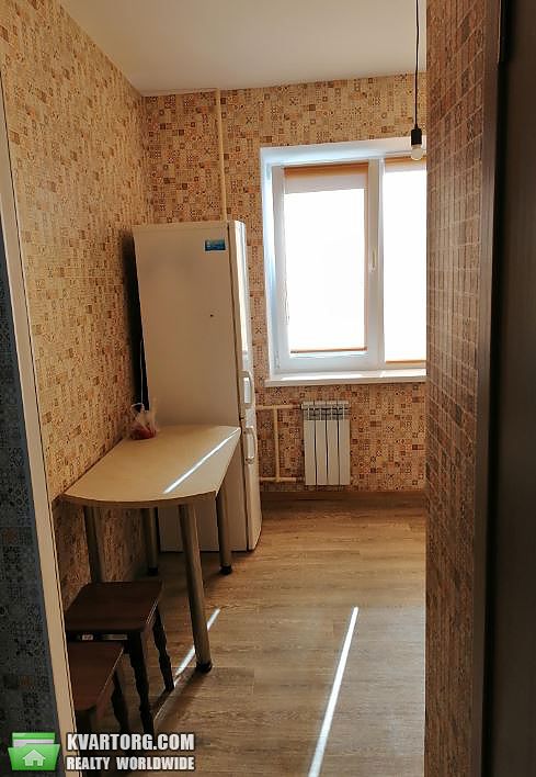 Rent out 2-room apartment. Киев,  Героев Днепра — photo 2