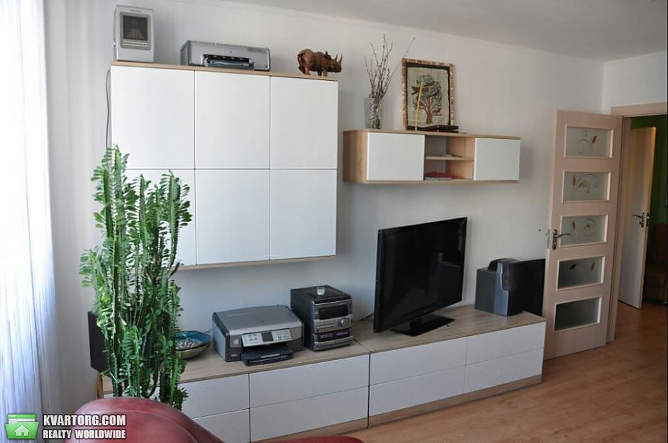 Sell 1-room apartment. Киев,  Урловская — photo 1
