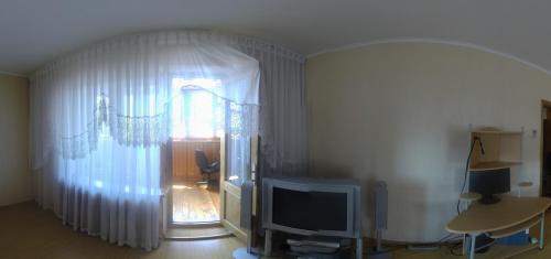 Rent out 4-room apartment. Одесса, улица Академика Вильямса — photo 1