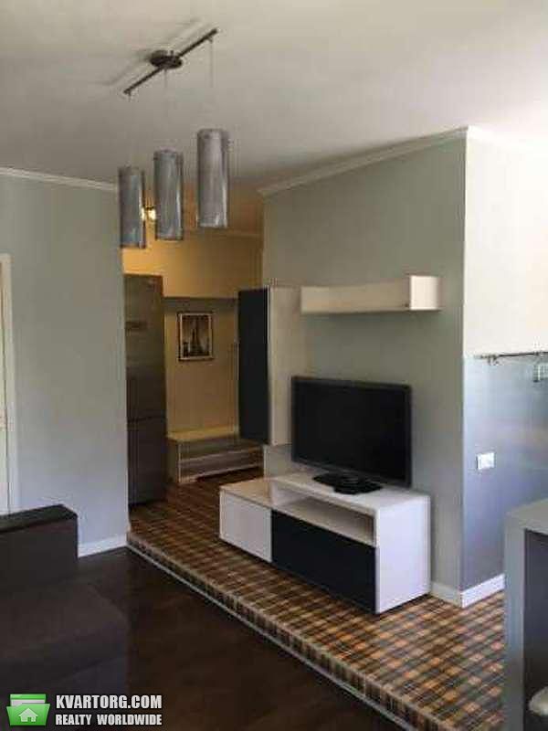 Rent out 2-room apartment. Киев,  Большая Китаевская — photo 2