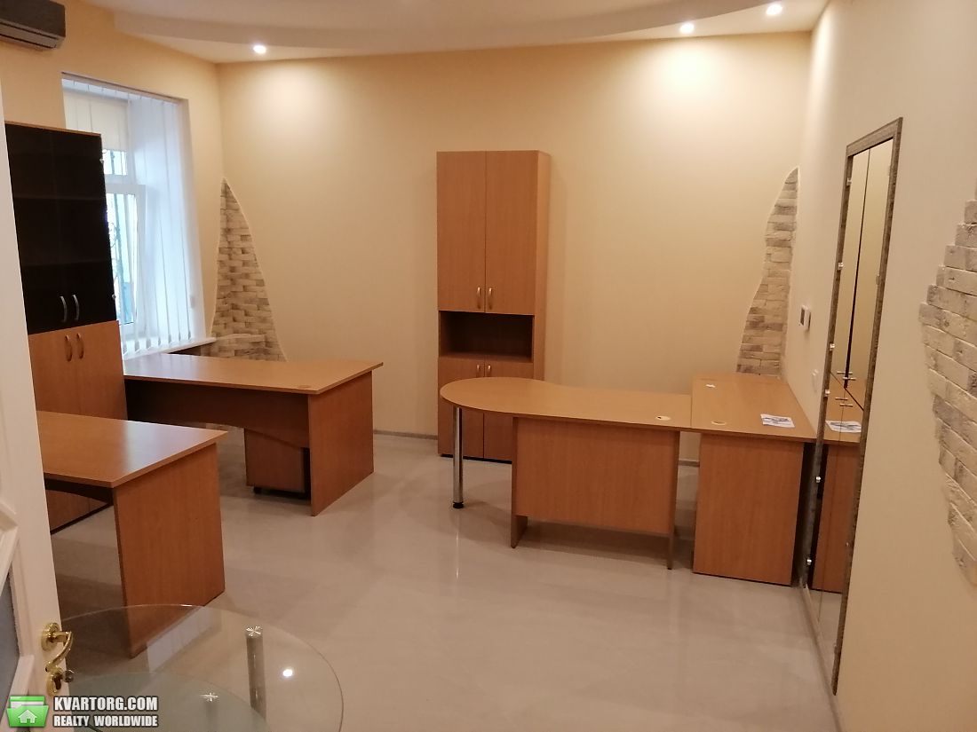 Rent out office. Киев,  Грушевского — photo 1