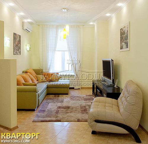 Rent out 3-room apartment. Одесса, Пироговская — photo 1