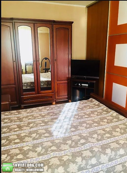 Rent out 2-room apartment. Киев, проспект Соборности — photo 1