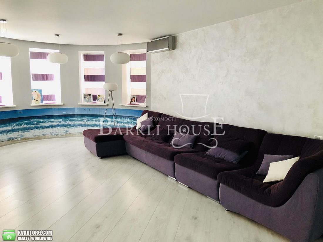 Rent out 3-room apartment. Киев,  Голосеевская — photo 1