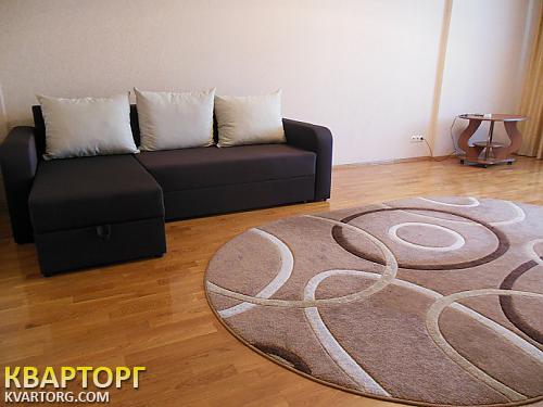 Rent out 2-room apartment. Киев,  Щекавицкая — photo 2